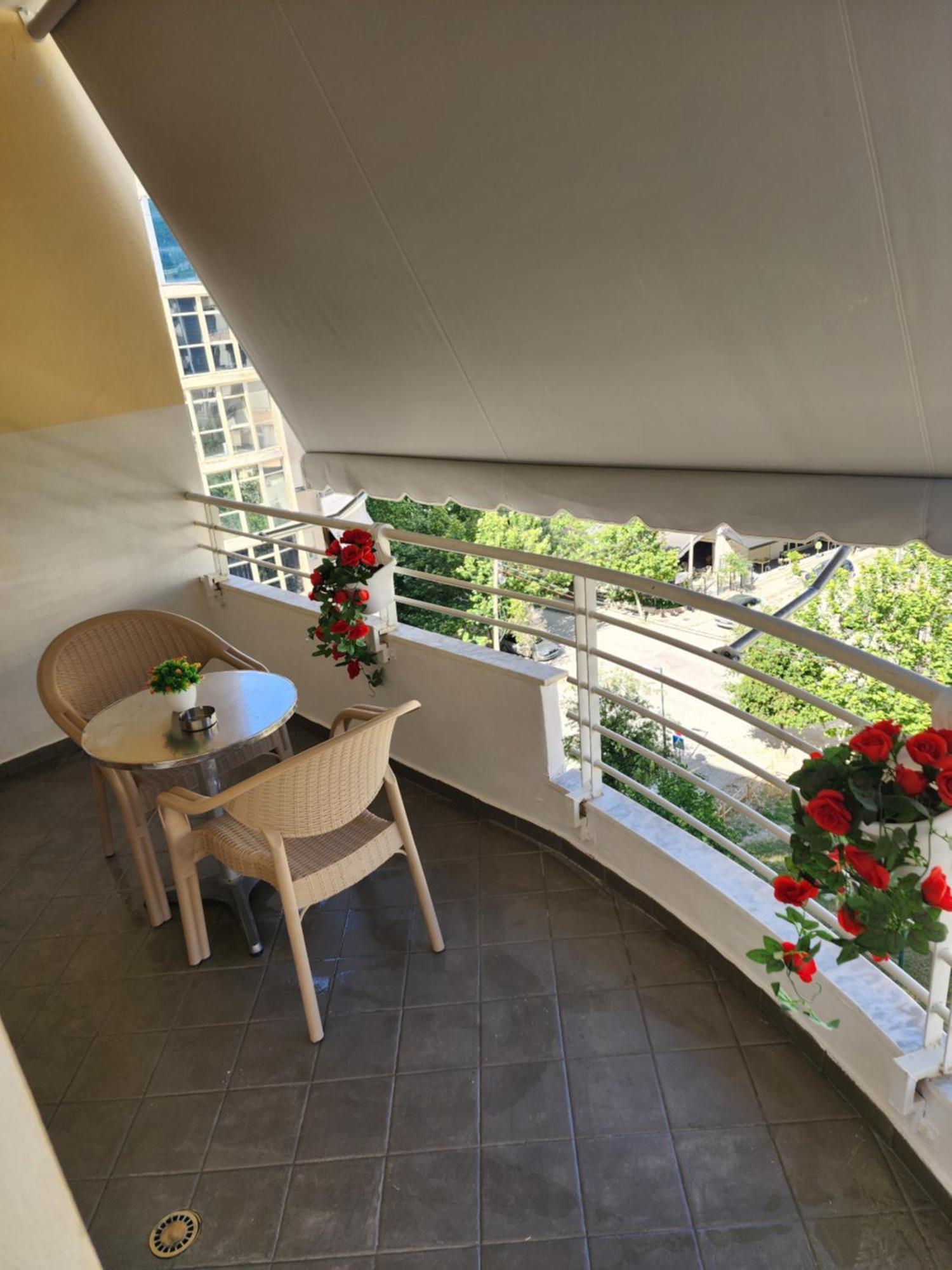 Apartament Seasons Apartment's *