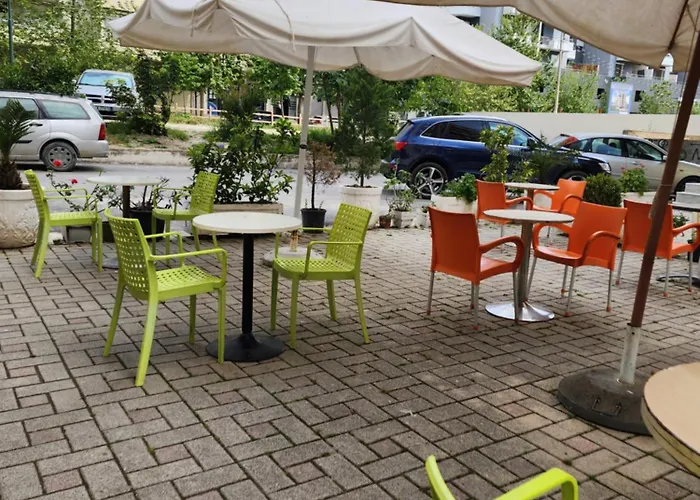 Seasons Apartment\'S Vlora